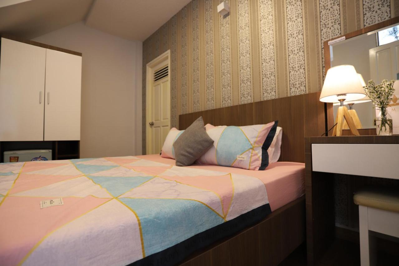דה לאט Amis Hotel מראה חיצוני תמונה