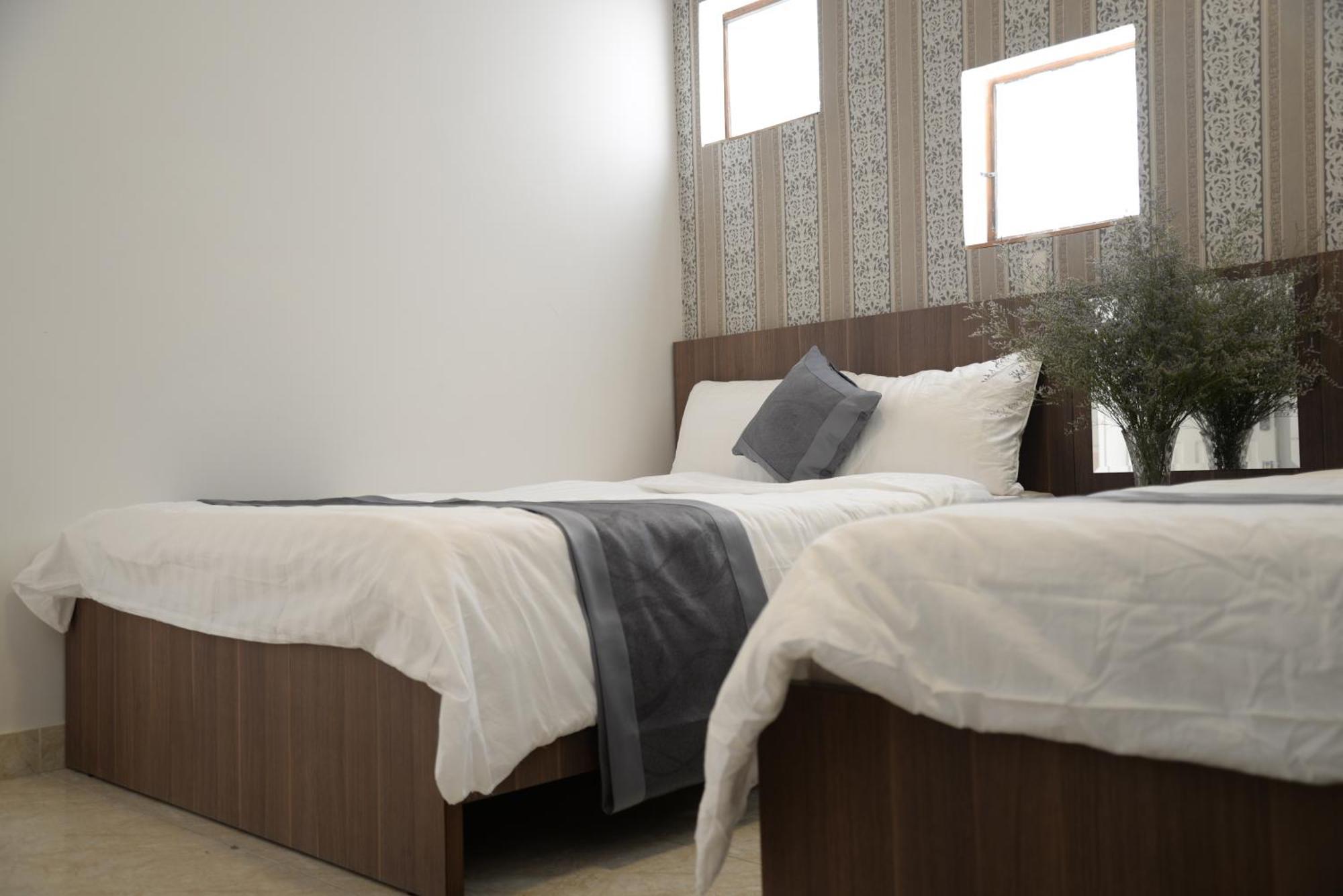 דה לאט Amis Hotel מראה חיצוני תמונה